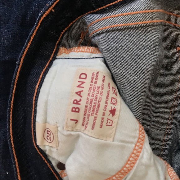 ✨ J BRAND ✨ Dark Wash Jeans - Picture 13 of 13